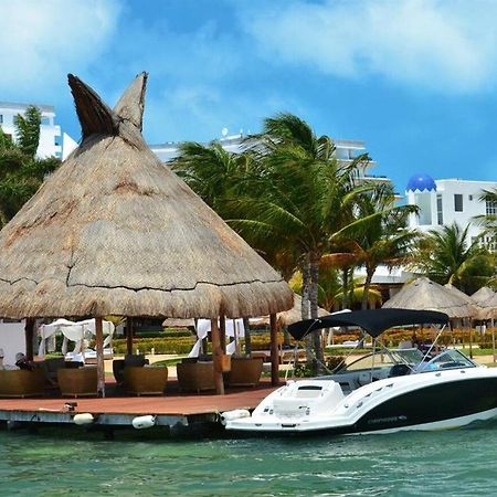 Sunset Marina & Yacht Club Hotell Cancún Exteriör bild