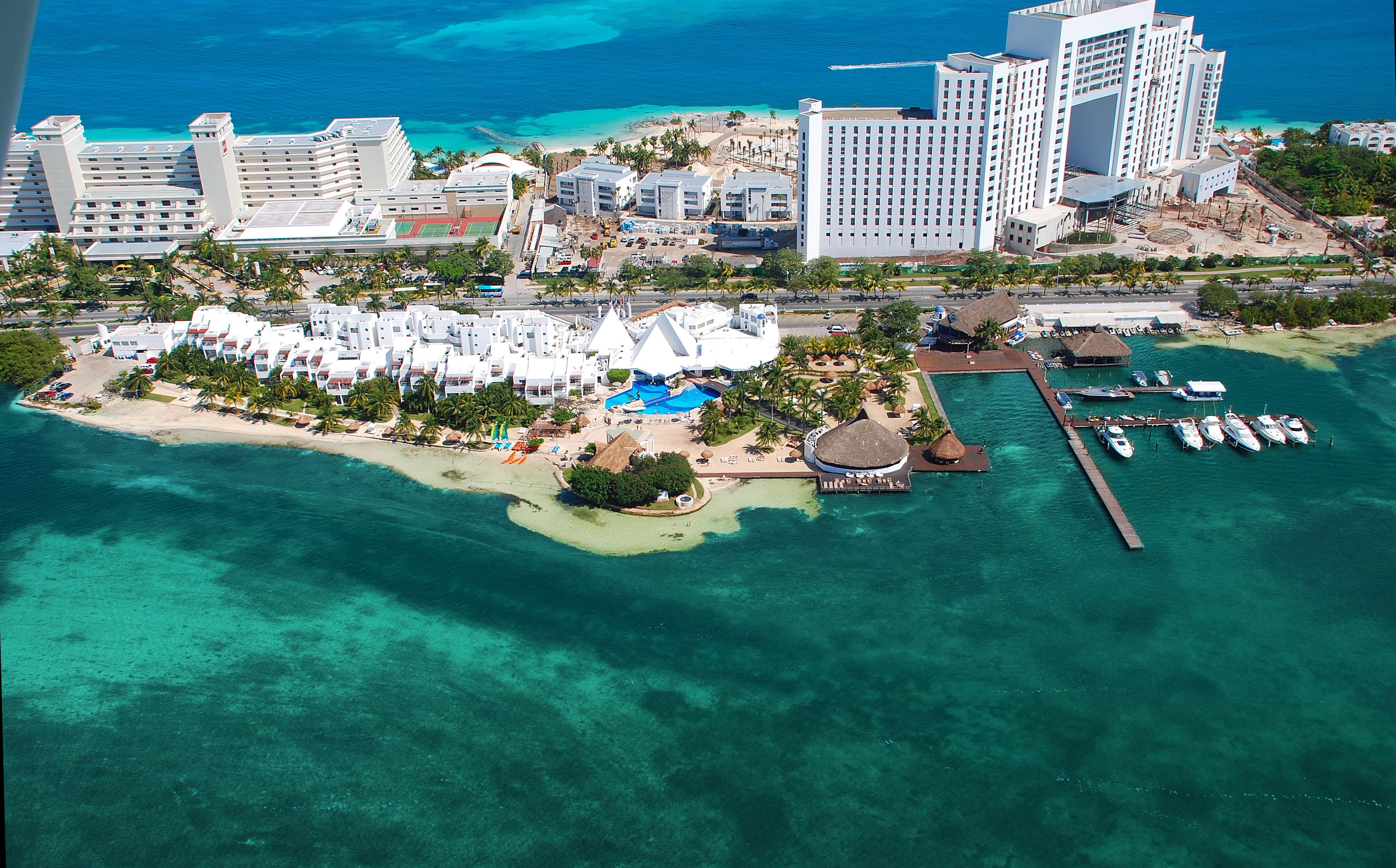 Sunset Marina & Yacht Club Hotell Cancún Exteriör bild